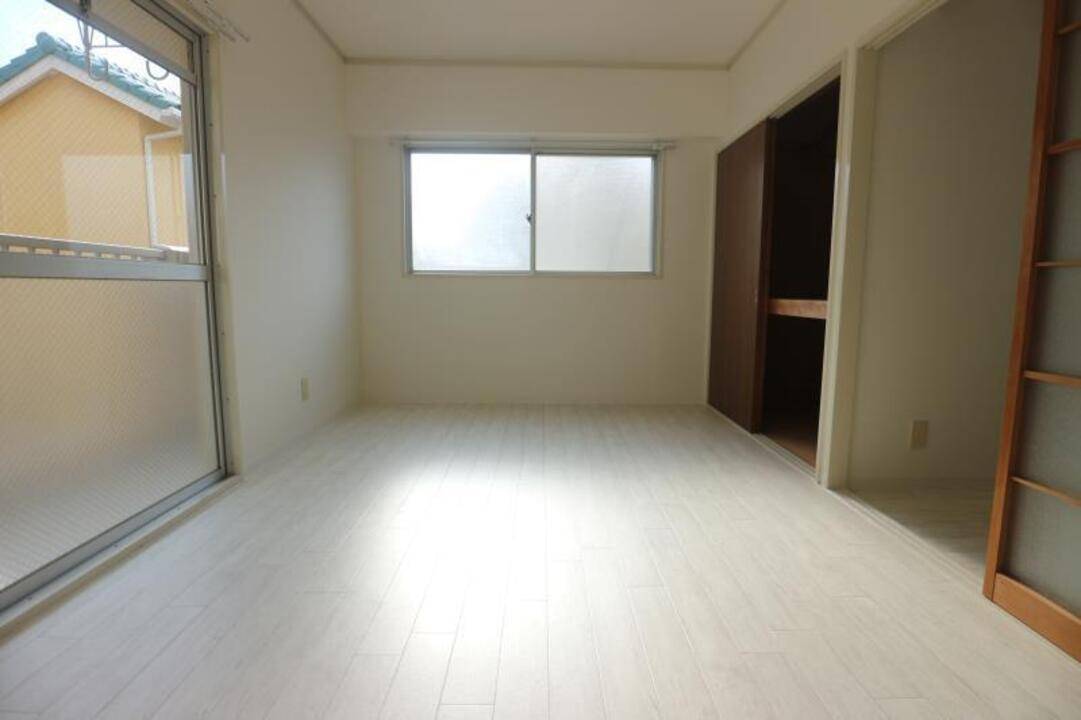 居室・リビング　リビング