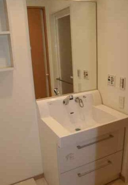 洗面設備　同仕様タイプ