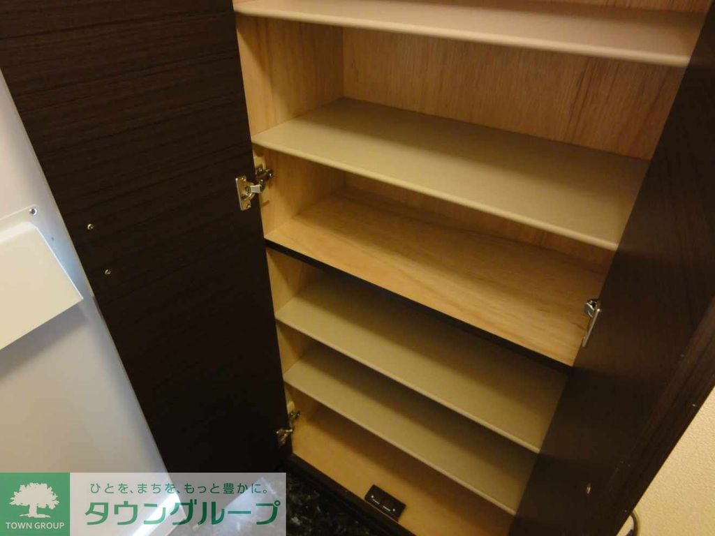 収納　シューズBOX