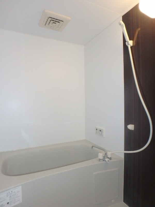 バス・シャワールーム　図面と現状に相違がある場合には現状を優先