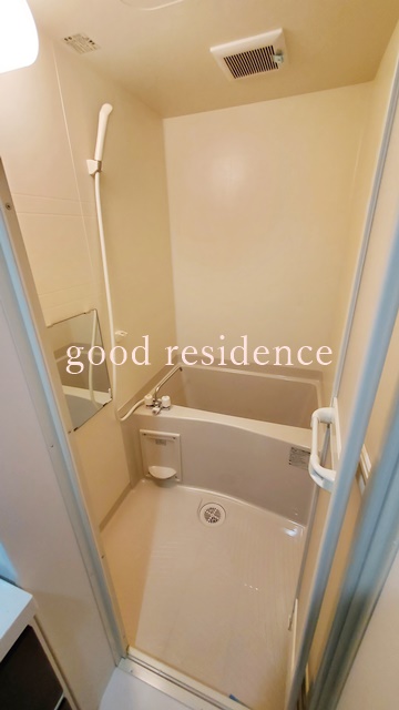 バス・シャワールーム　【設備充実の築浅物件♪】ヨーロッパ調のおしゃれな外観！