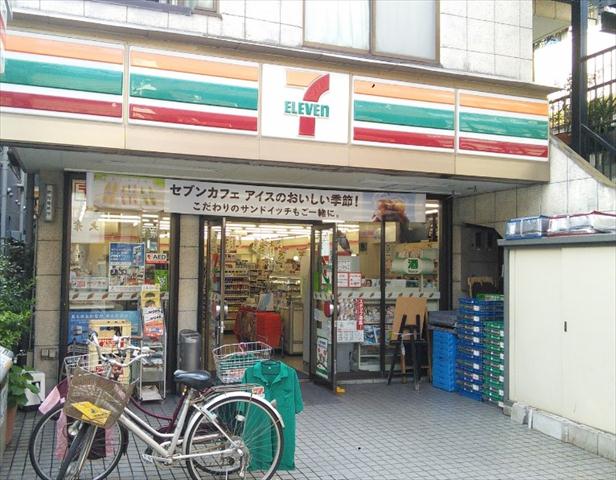 コンビニ　セブンイレブン大田区蒲田１丁目店（コンビニ）まで98m