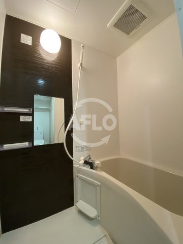 バス・シャワールーム　ウインズコート西梅田II　バスルーム