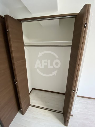 収納　ウインズコート西梅田II　クローゼット