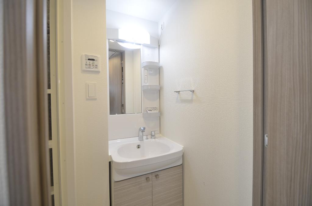 洗面設備　洗髪洗面化粧台