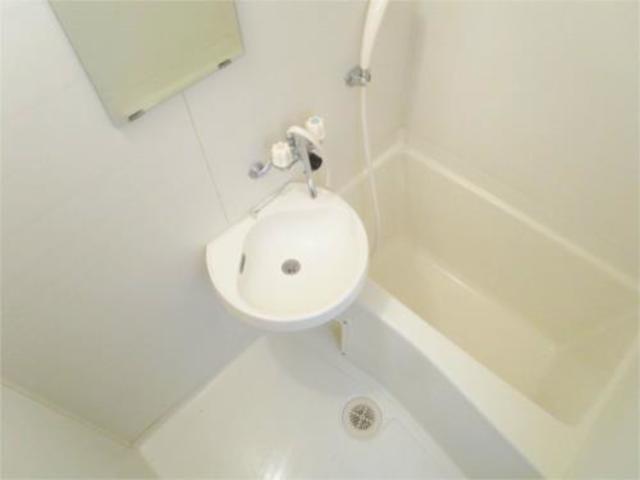 バス・シャワールーム　お風呂です