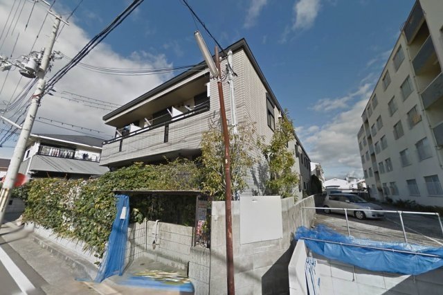 建物外観　敷地内駐車場あり！