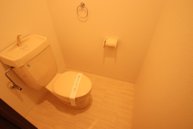 トイレ　別室の参考写真です。※現況優先