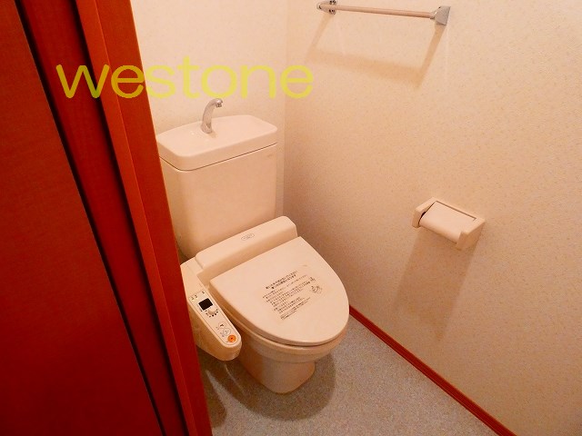 トイレ　シャワー洗浄機能付トイレです