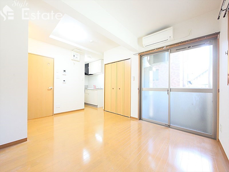 居室・リビング　内装