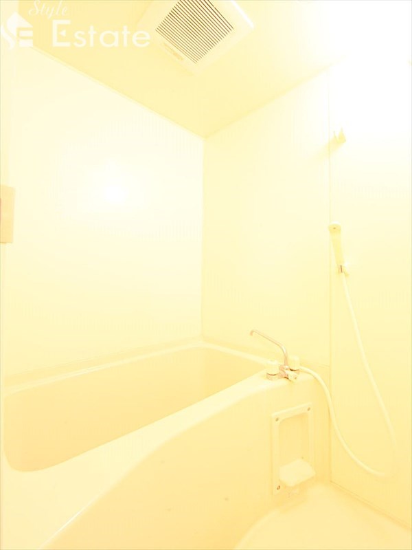 バス・シャワールーム　バスルーム