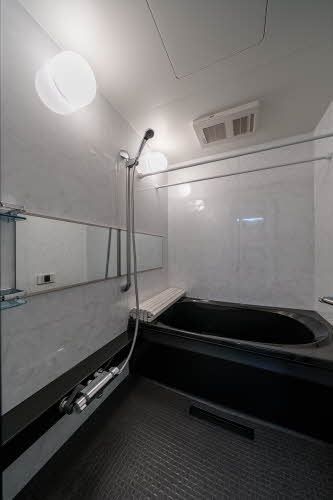 バス・シャワールーム　バスルーム