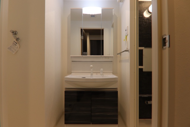 洗面設備　※別室のお写真です。現地優先になります。