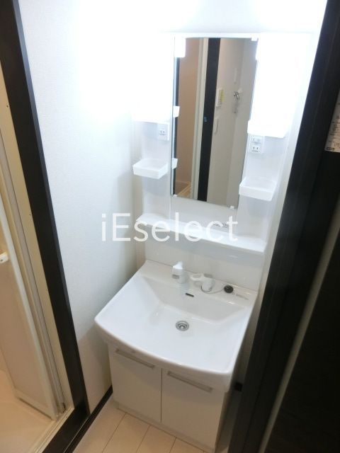 洗面設備　忙しい朝に便利なシャンプードレッサー