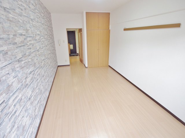 居室・リビング　別号室の写真です。