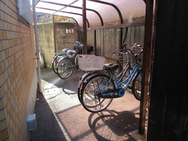 その他共有部分　屋根有り駐輪場です