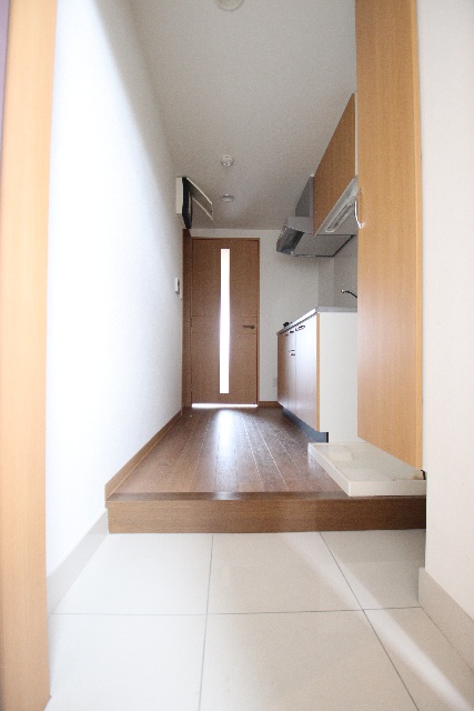 玄関　※別室の参考写真の為、現況優先です。