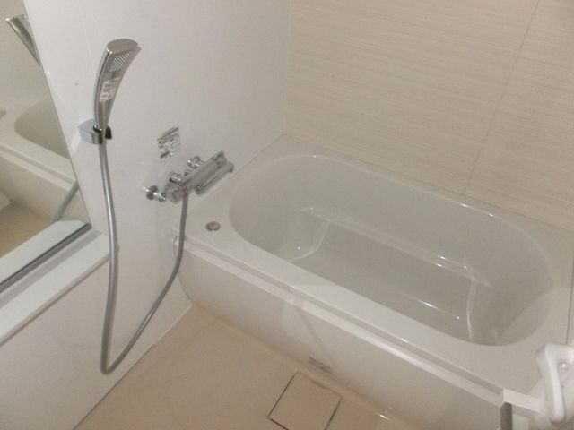 バス・シャワールーム　バスルーム