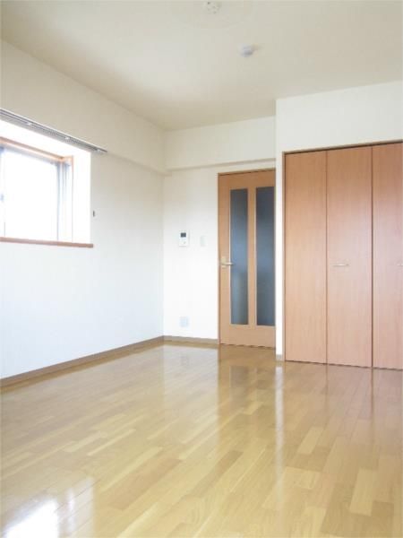 居室・リビング　きれいなリビング