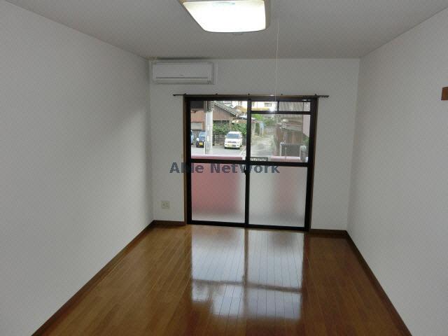 居室・リビング　同型