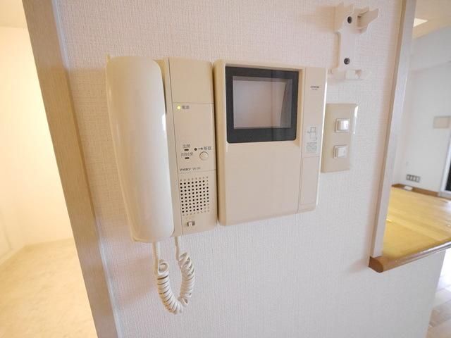 セキュリティ　同物件別部屋写真