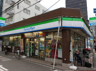 コンビニ　ファミリーマート K2梅田東店（コンビニ）まで115m