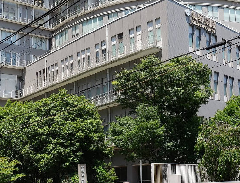 病院　公益財団法人田附興風会医学研究所北野病院（病院）まで643m