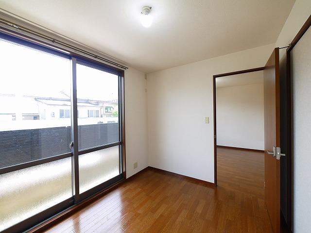 居室・リビング　スタンダードな洋室です