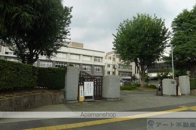 高校・高専　松山東高等学校（高校・高専）まで1170m