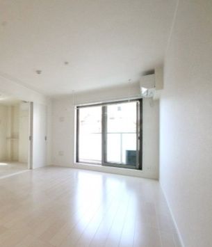 居室・リビング　☆明るい洋室☆