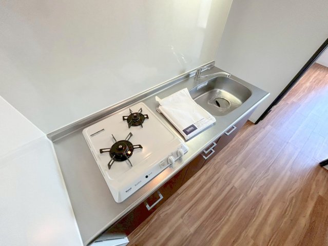 キッチン　オシャレなシステムキッチン。お料理好きには嬉しいですね。