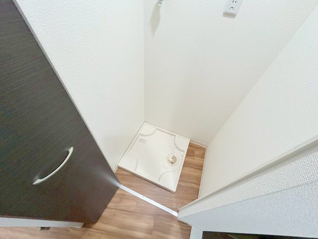 その他設備　室内に洗濯機置場があれば雨の日でも濡れる心配がございませんね