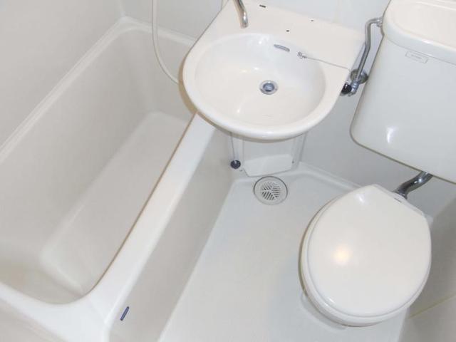 バス・シャワールーム　３点ユニットバス