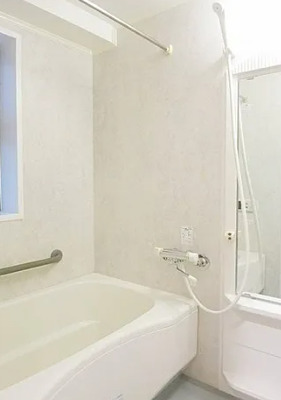 バス・シャワールーム　※別部屋の参考写真です。