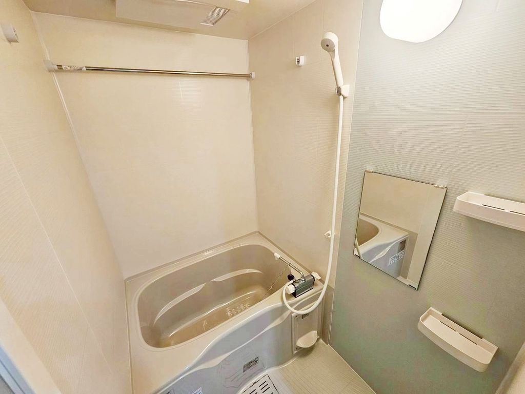 バス・シャワールーム　バス