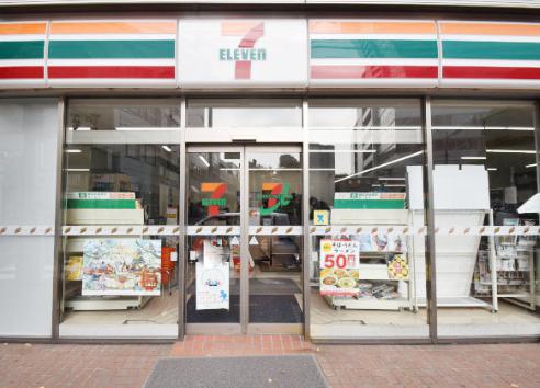コンビニ　セブンイレブン世田谷三宿2丁目店（コンビニ）まで388m