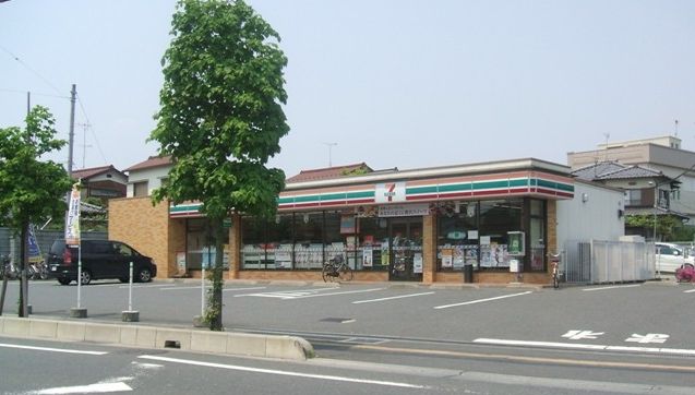 コンビニ　セブンイレブン上尾本町1丁目店（コンビニ）まで348m