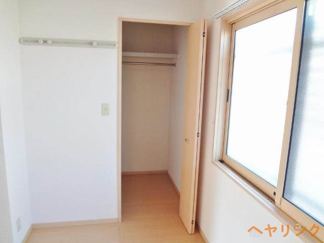 収納　ウォークインクローゼット