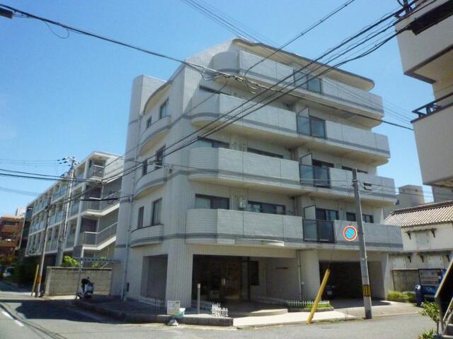 建物外観　落ち着いた雰囲気の外観です