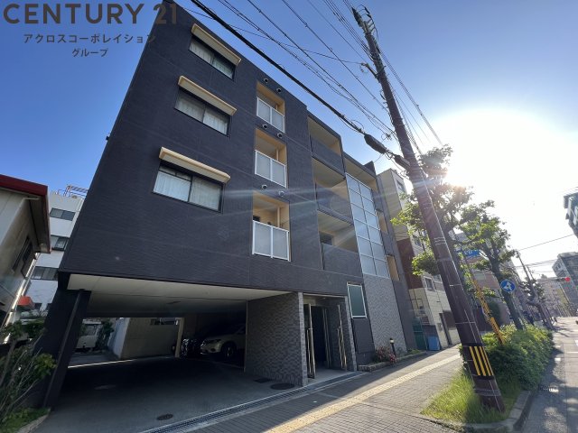建物外観　TVインターフォン付きで安心です