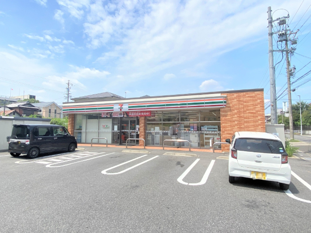 コンビニ　セブンイレブン名古屋高田町２丁目店（コンビニ）まで140m