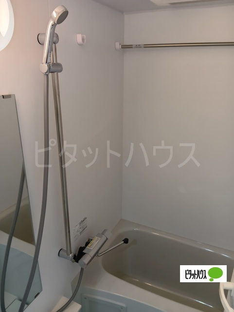 バス・シャワールーム　バスルーム