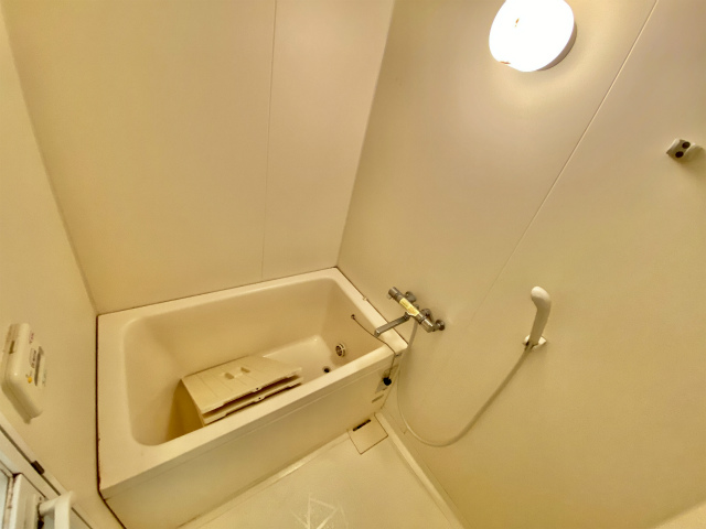 バス・シャワールーム　※別部屋参考写真