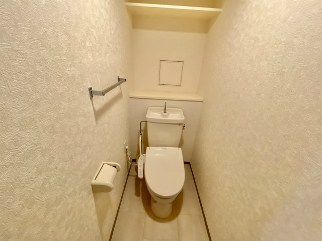 トイレ　※別部屋参考写真