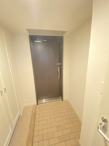 玄関　＊別部屋参照