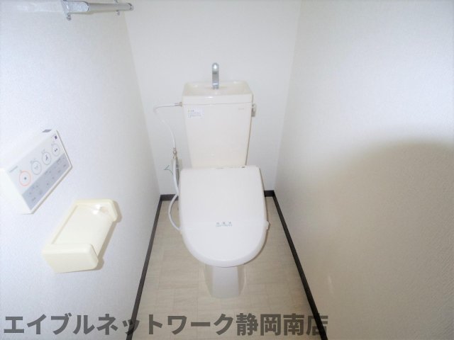 トイレ　シンプルで使いやすいトイレです