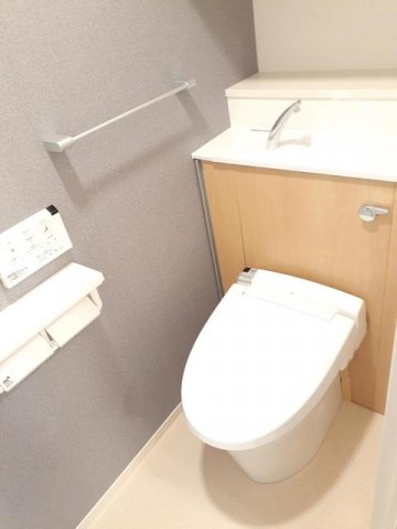 トイレ　清潔感のあるトイレです