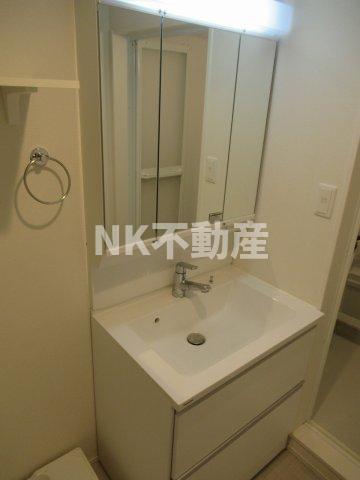 洗面設備　広い洗面スペース