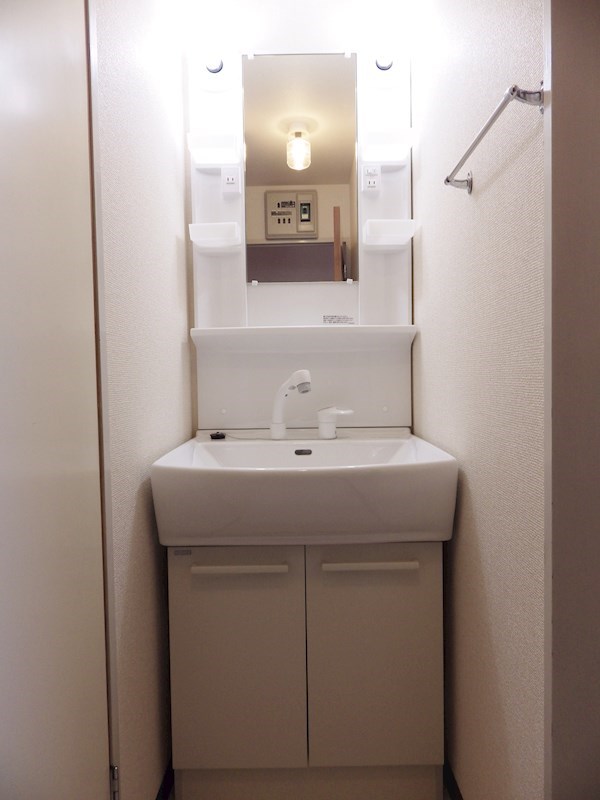 洗面設備　同物件別号室参考写真