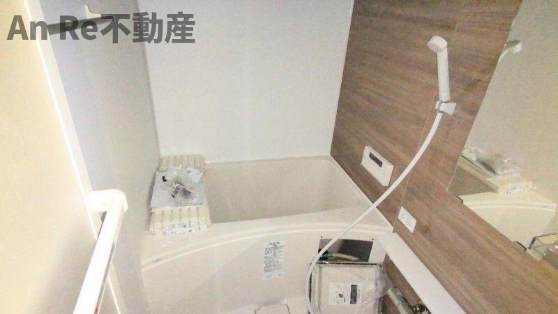 バス・シャワールーム　別部屋イメージ写真